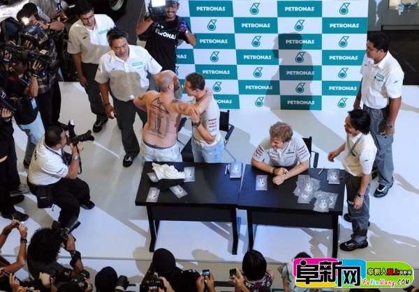 f021g72jy4c0.jpg